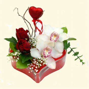  Polatl hediye sevgilime hediye iek  1 kandil orkide 5 adet kirmizi gl mika kalp