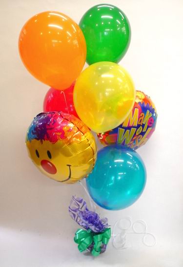  Ankara Polatl nternetten iek siparii  17 adet uan balon ve kk kutuda ikolata
